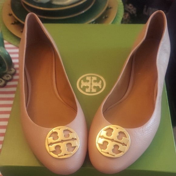 Tory Burch Shoes - Tory Burch Women's Tan Flats with Gold Logo